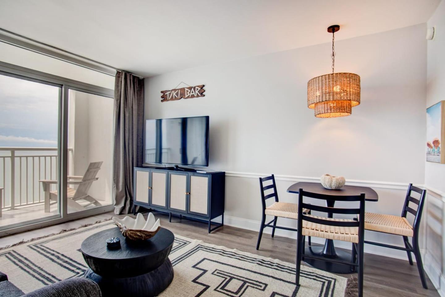 מירטל ביץ' Oceanfront Escape Renovated Suite At Camelot מראה חיצוני תמונה